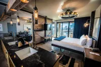Found Re Phoenix Hotels in 