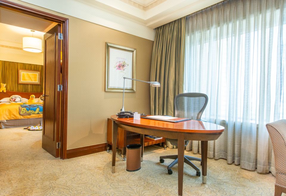 the Hongta Hotel, A Luxury Collection Hotel, ShanghaiB.Duck Themed Suite