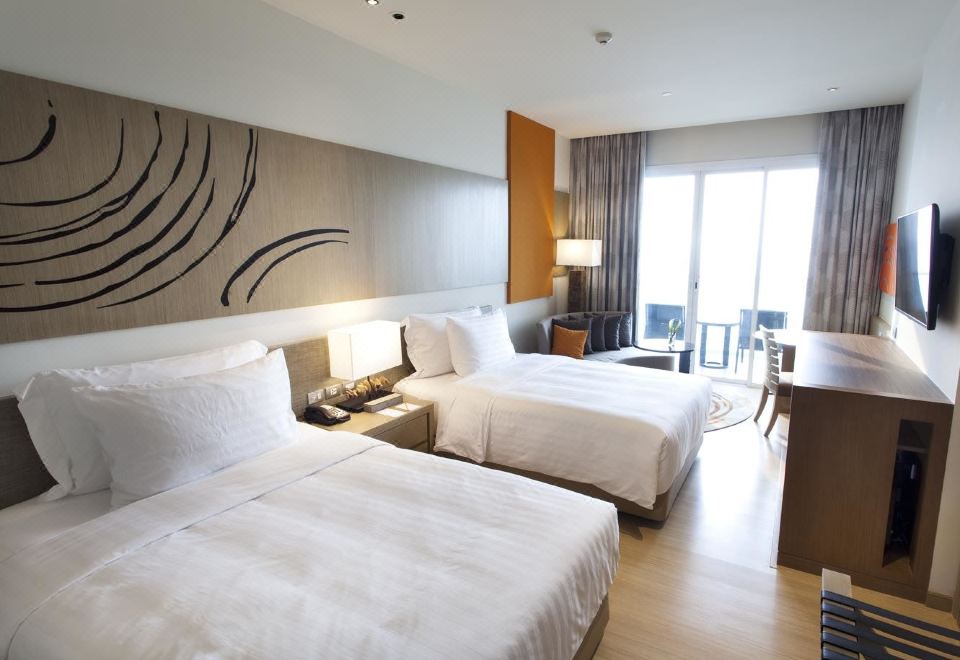 Mövenpick Siam Hotel Na Jomtien PattayaDeluxe Room With Sea View