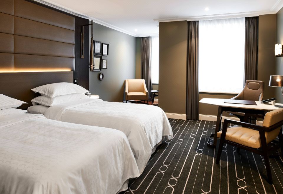 Sheraton Grand Sydney Hyde ParkCity Side Twin Room