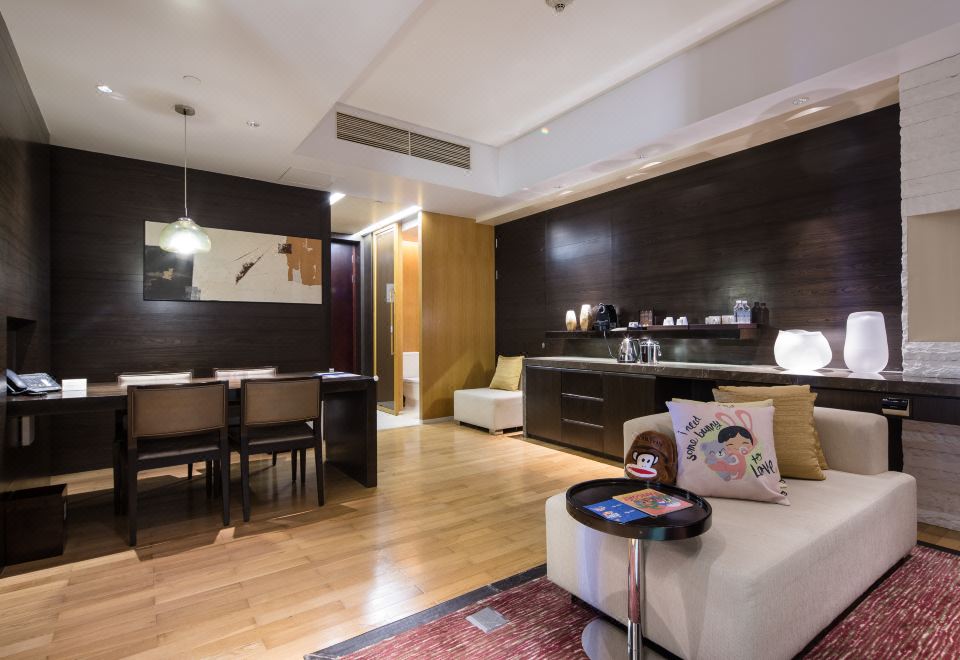 Grand Hyatt GuangzhouThemed Deluxe Suite