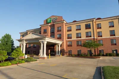 Holiday Inn Express & Suites CLINTON by IHG โรงแรมใน