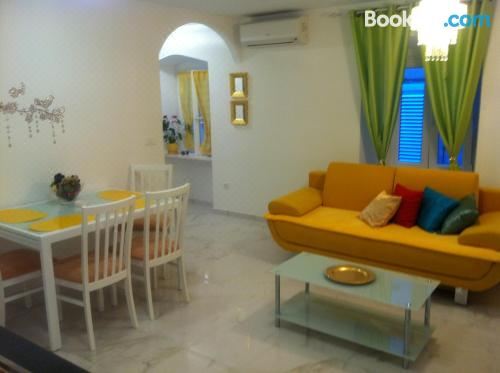 一卧室公寓（带阳台）