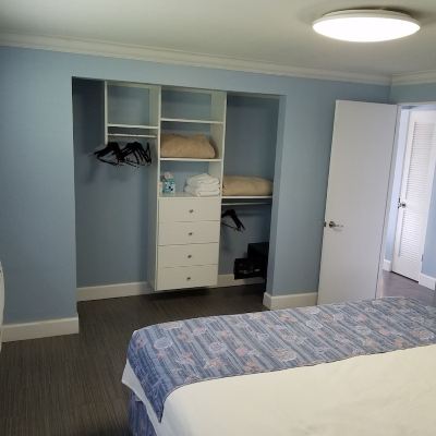 1 Bedroom King Suite Apartment Carousel Beach Inn Promo Code