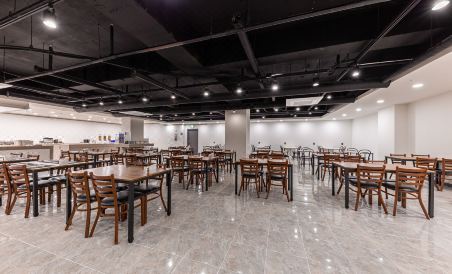 CS Plaza Hotel - Housity