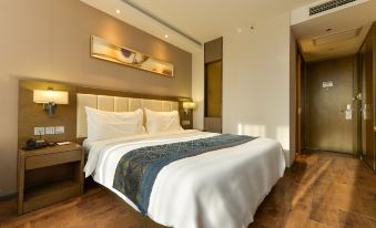 Su Shi Light Luxury Hotel (Shanghai Bund Nanjing Road Pedestrian Street)