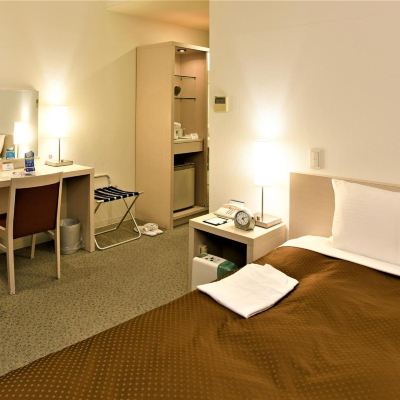 小型雙人床帶浴室-禁菸 J飯店Rinku優惠