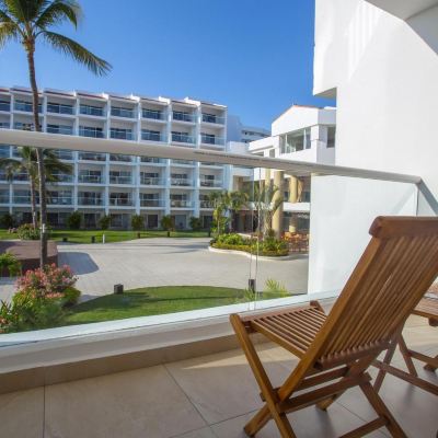 Resort Club King Room With Balcony And Bath Tub Marival Emotions Resort & Suites All Inclusive Promo Code