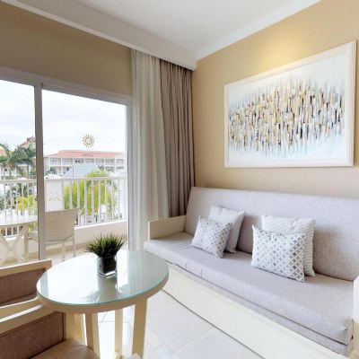 Junior Suite Deluxe Castle Front Bahia Principe Fantasia Punta Cana - All Inclusive Promo Code