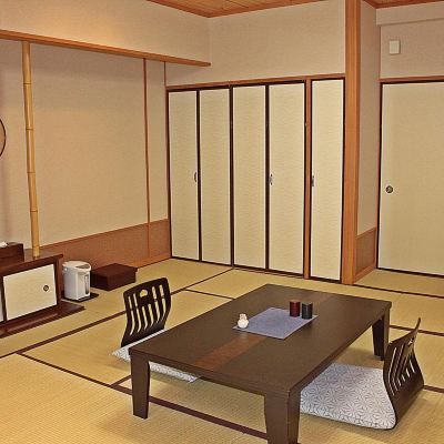 和風フォースルーム 四万温泉 四万やまぐち館 クーポン