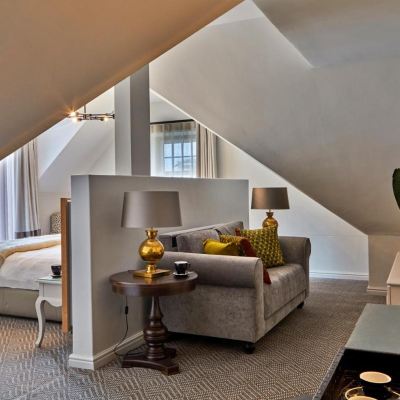 Suite With Balcony The Winchester Hotel Promo Code