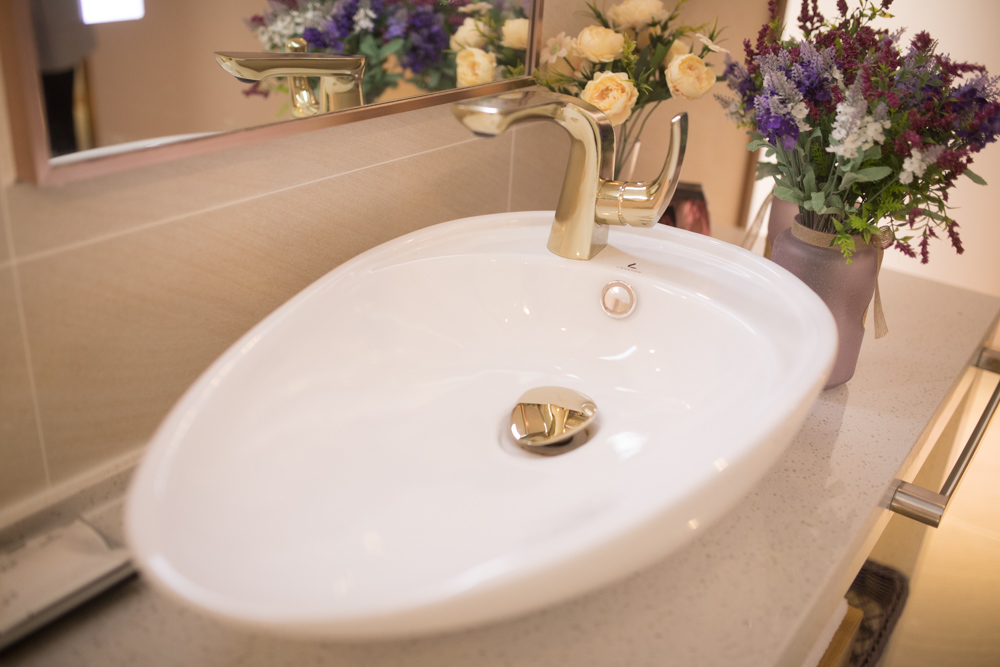 豪华大床房（香薰仪/地暖）