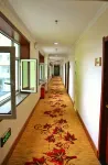 Changbai Donggang Hotel