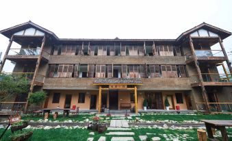 Youjian Xiaoyuan Hot Spring Hostel