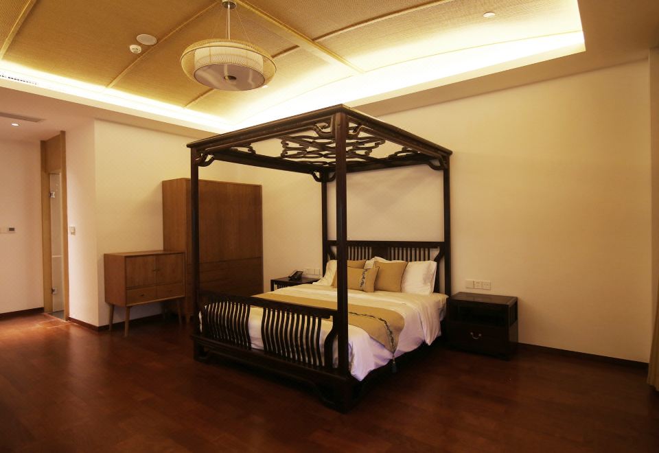 豪华养身大床房