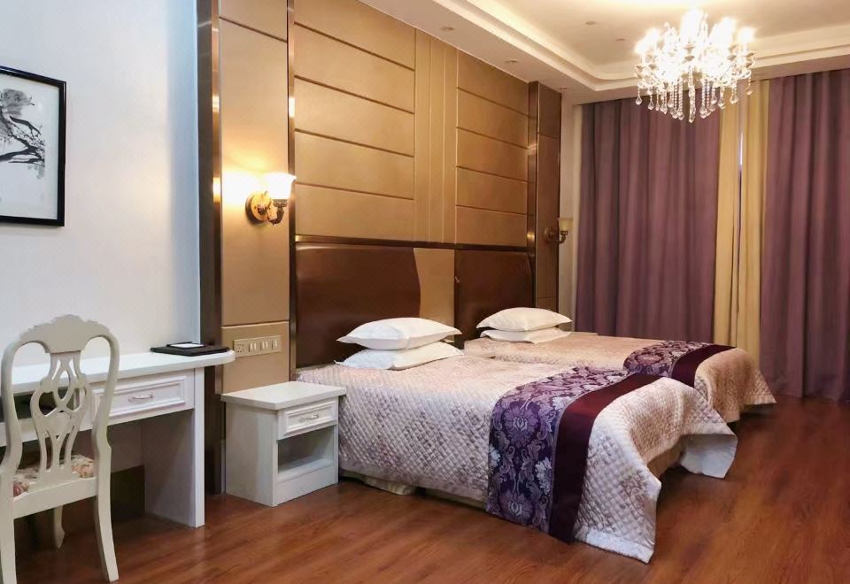 Xianzun Lake-View Deluxe Twin Room