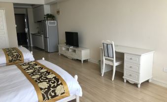 Qingdao Cloud view boutique apartment