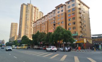Duyun Jinyuan Apartment (Yinan Normal University Shop)