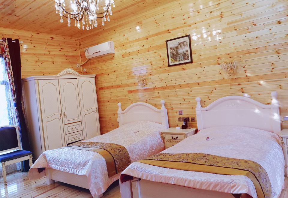 Qingsongling Cabin Twin Room
