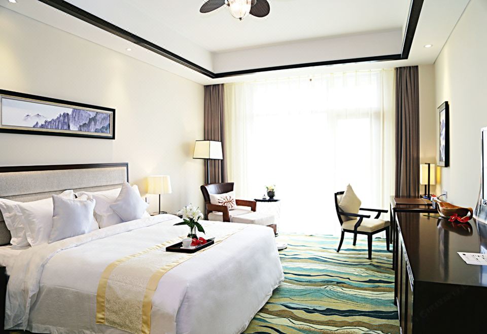 云山行政大床房