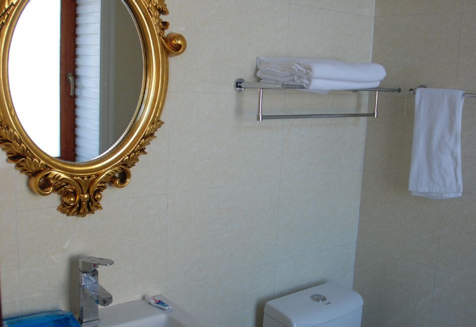 合家欢明衞火炕间