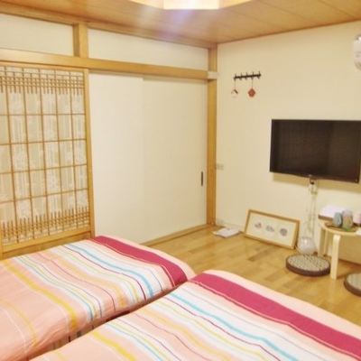 Japanese Twin Room with Share Bathroom