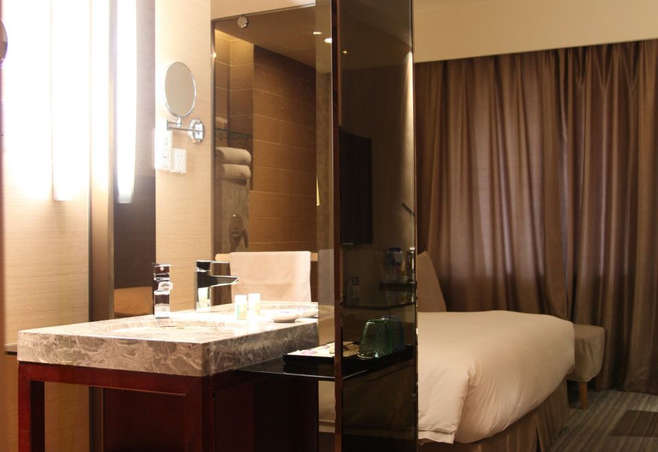 城景商务大床房