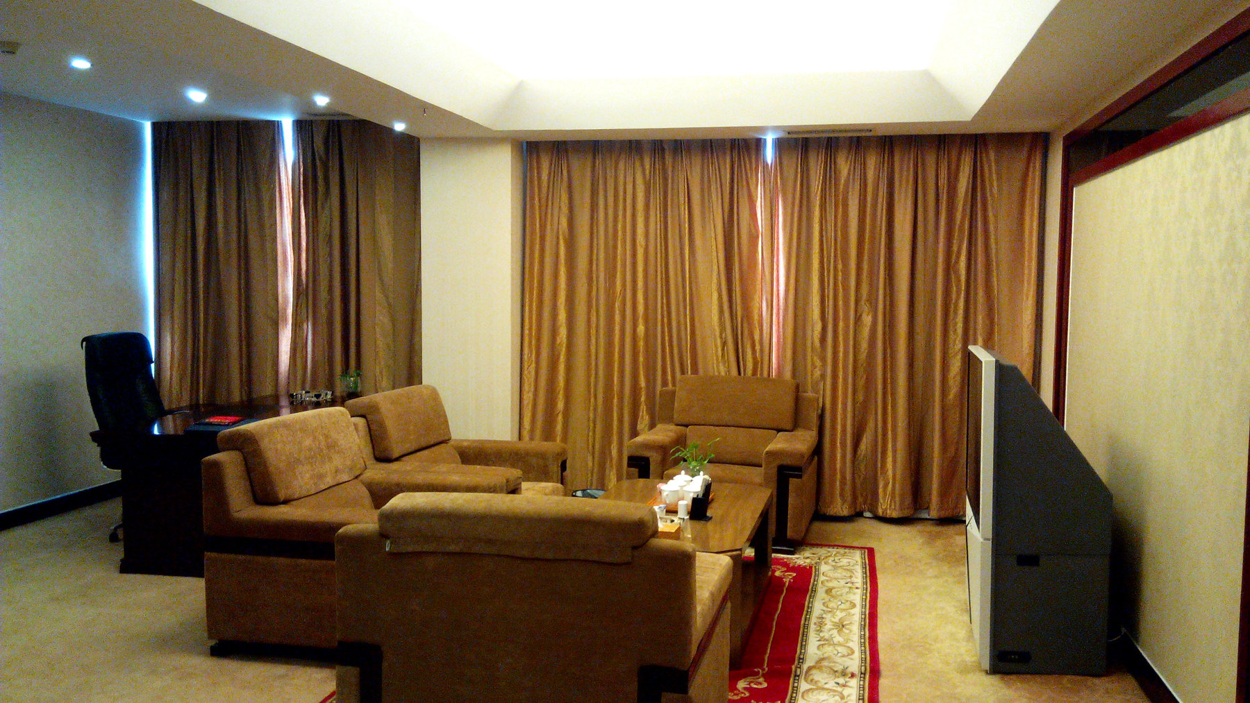 周口地中海假日酒店商務套房