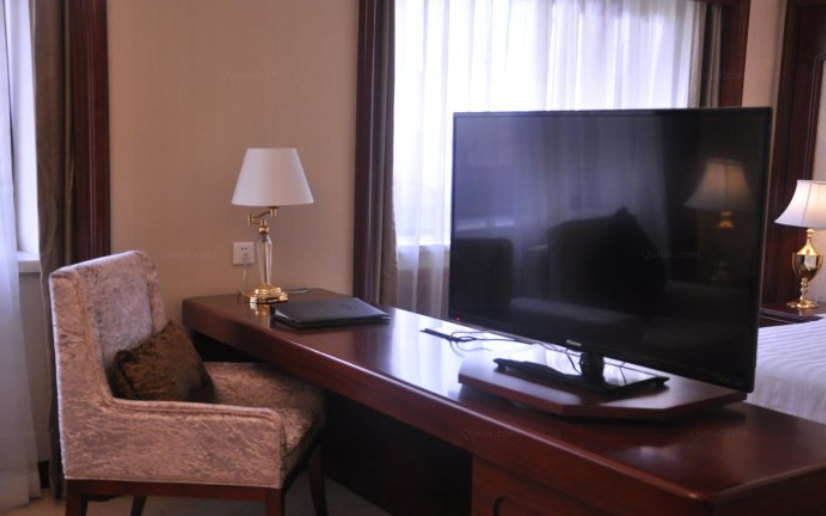 豪华大床房（小冰箱）