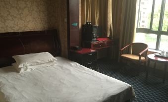 Taixing Xinghe Hotel