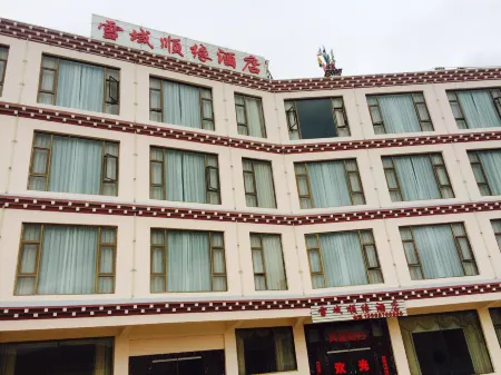 Xueyu Shunyuan Hotel