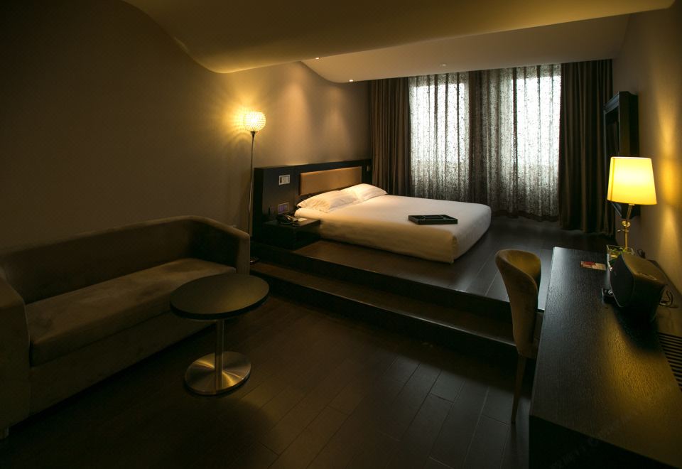 榻榻米大床房（小冰箱+保險柜+日式美學）