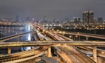 New Riverview Suites Taipei - Housity