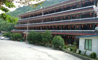 Generous and Xingqing Hotel