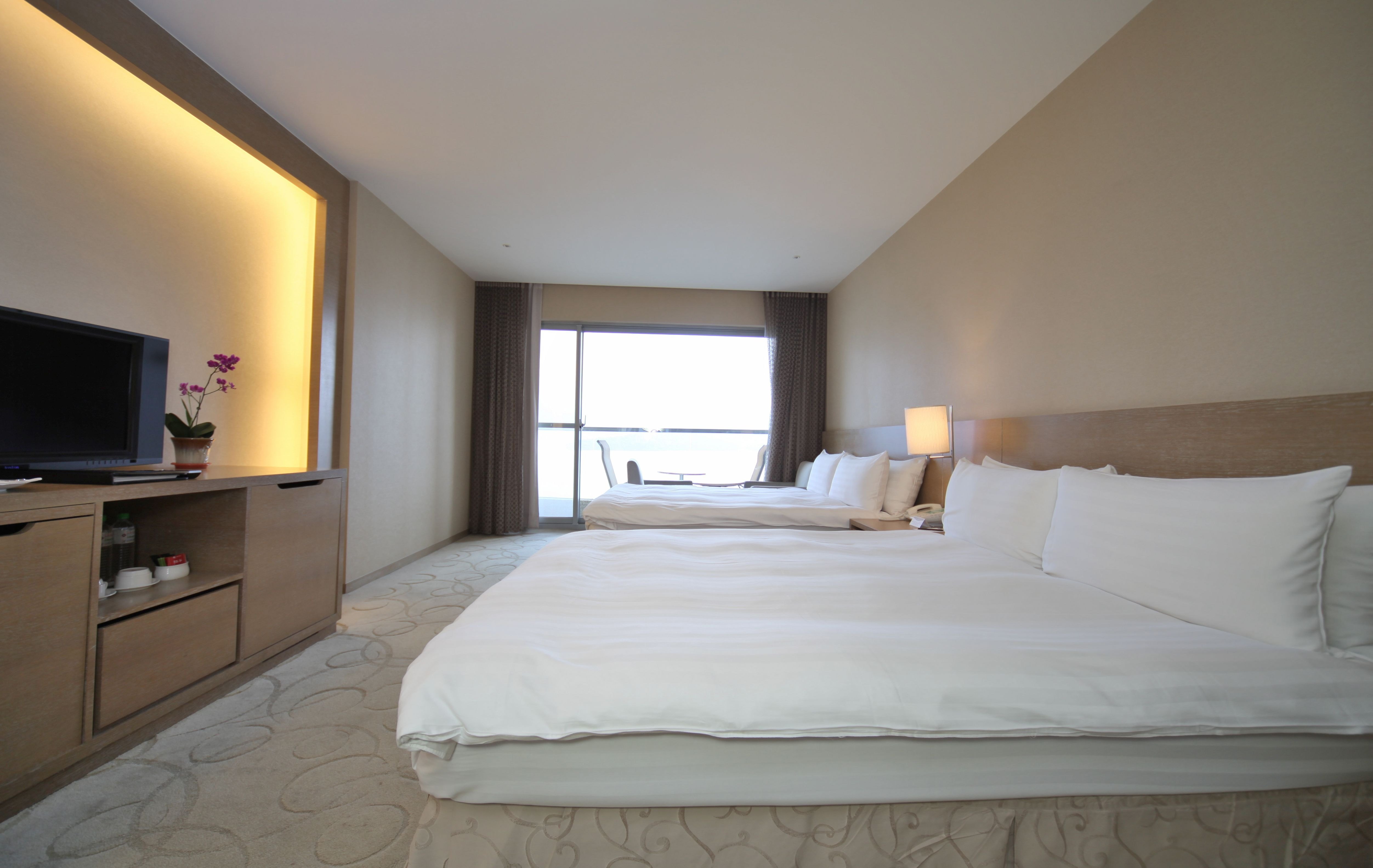 Hotel Del Lago湖景四人房