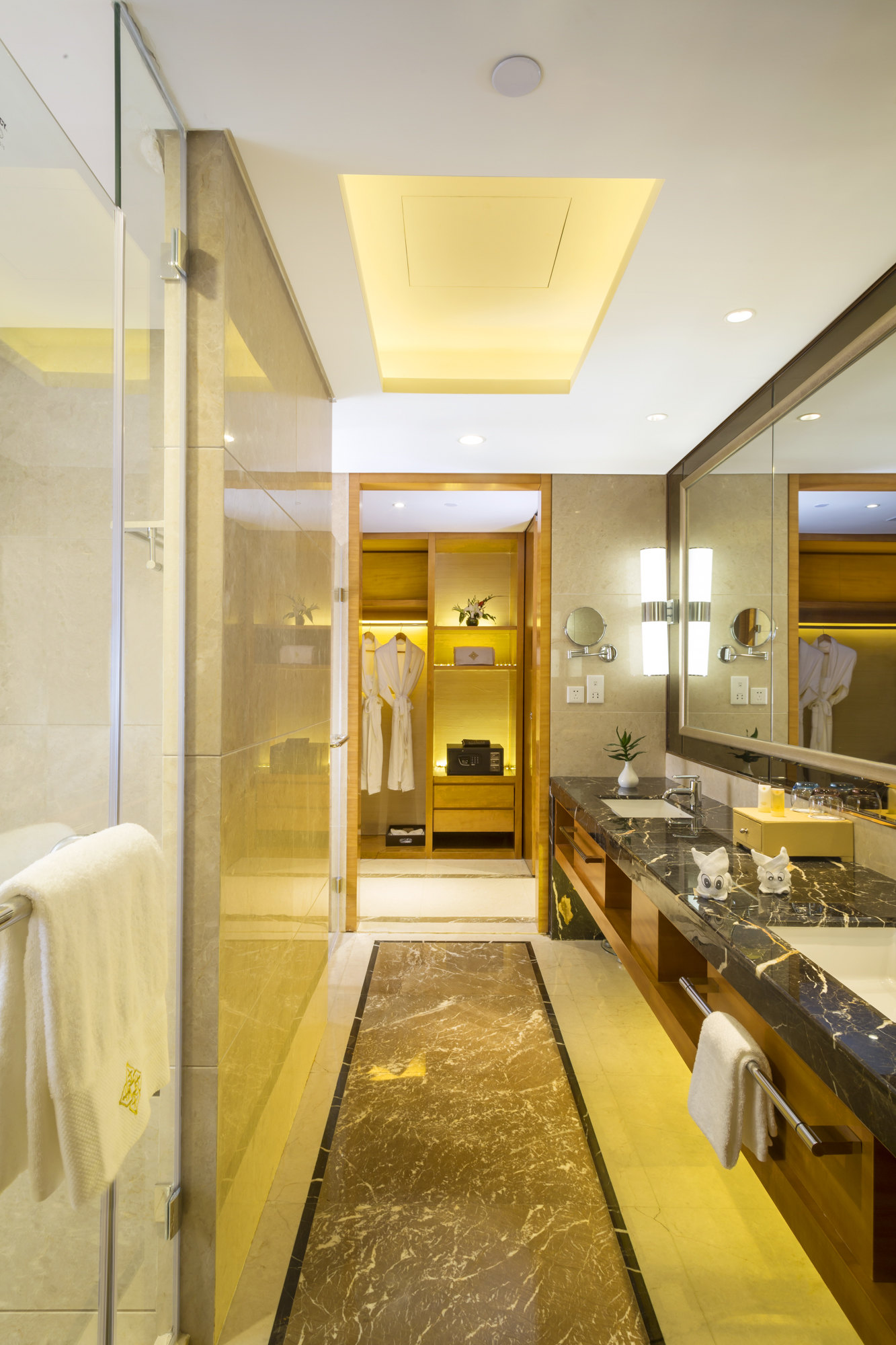 金陵豪华大床房