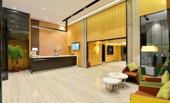 IU Hotel (Xinyi Zhongxing 6th Road) - Housity