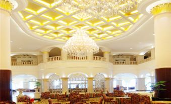 Suning Global Venice Hotel (Hongyang Plaza Store and Liuzhou East Road Metro station)