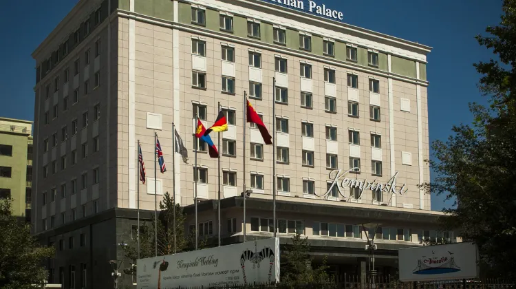 ケンピンスキー ホテル カーン パレス ウラン バタール 外観