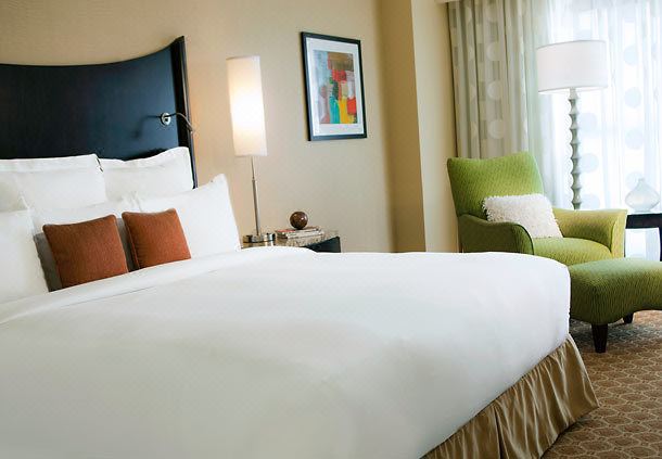 Renaissance Raleigh North Hills HotelGuest Room With 1 King Bed On Club Level High Floor