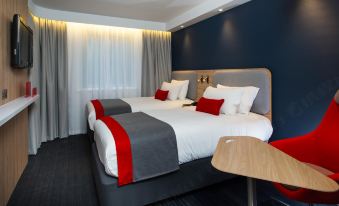 Holiday Inn Express London-Hammersmith, an IHG Hotel