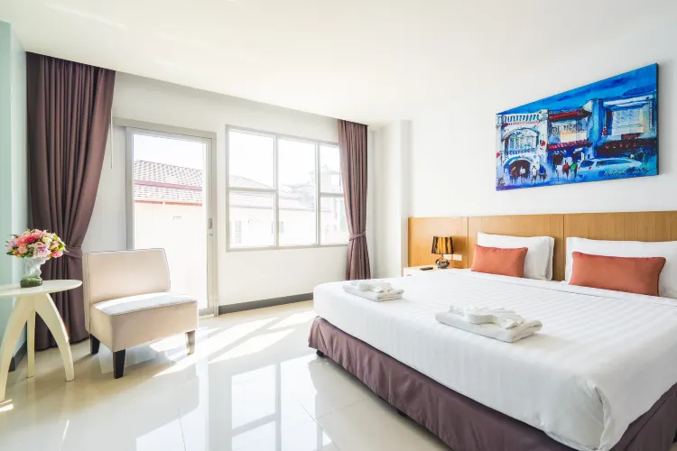 ห้องดีลักซ์ เตียงใหญ่ 1 เตียง