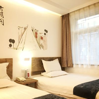 院景家庭房 樂盟飯店（北京南鑼鼓巷什剎海地鐵站店）優惠