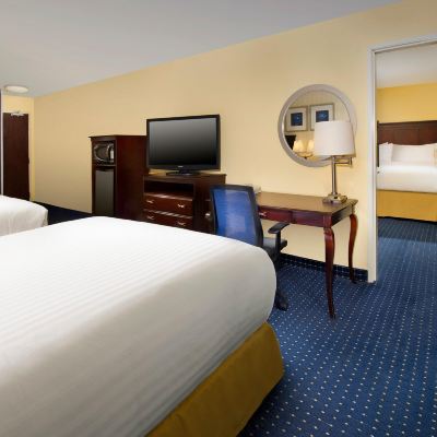 One-Bedroom Suite With 1 King Bed And 2 Queen Beds Holiday Inn Express & Suites San Antonio-West-SeaWorld Area, an IHG Hotel Promo Code