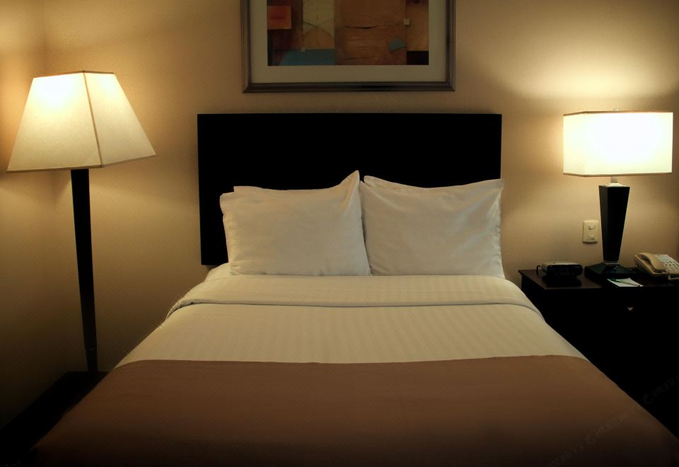 標準房（帶兩張雙人床）