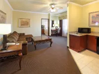 Holiday Inn Express & Suites Greenville by IHG