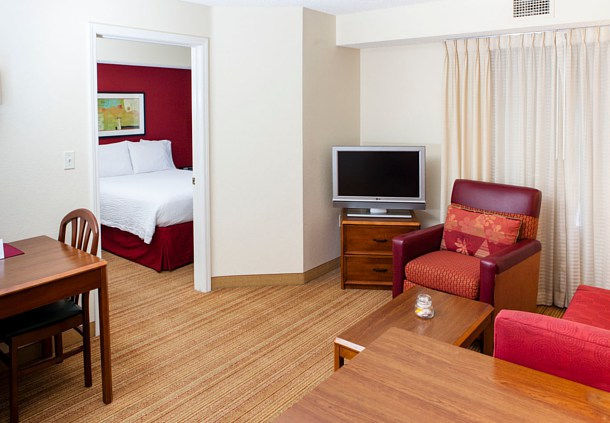 一卧室套房 - 带1张大床和梳化床