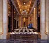 Howard Johnson Park Plaza Hotel (Jingshan Railway Station Inn)
