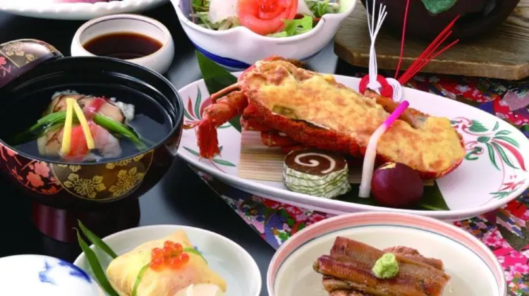 オークラ アカデミアパーク ホテル 食事・レストラン