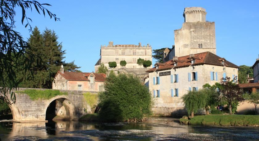Hostellerie les Griffons - Housity